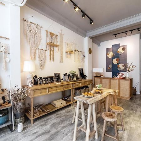 Aya Homestay 3 Хошимин Екстериор снимка